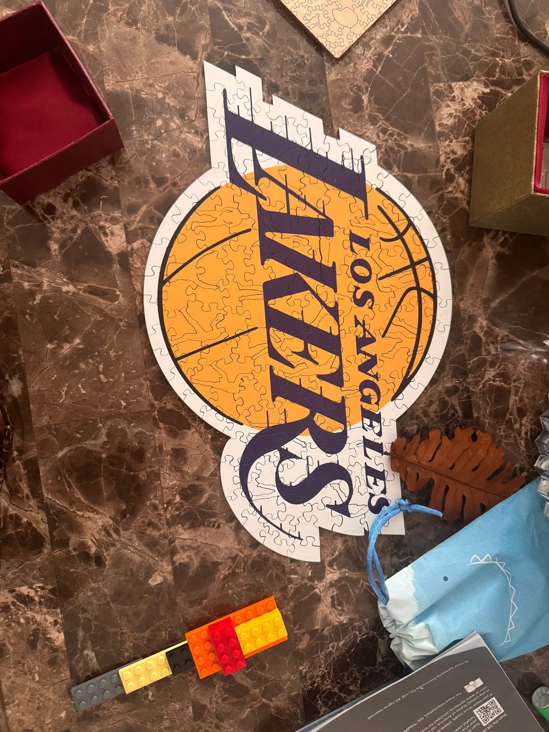 Customer photo review of Los Angeles Lakers™ - Wooden Puzzle