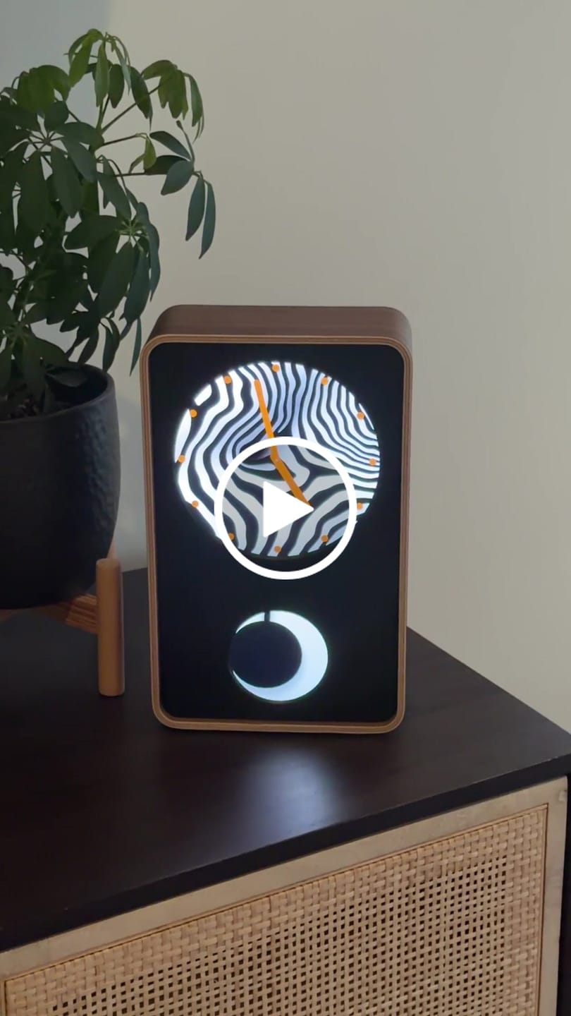 Customer video review of Klydoclock