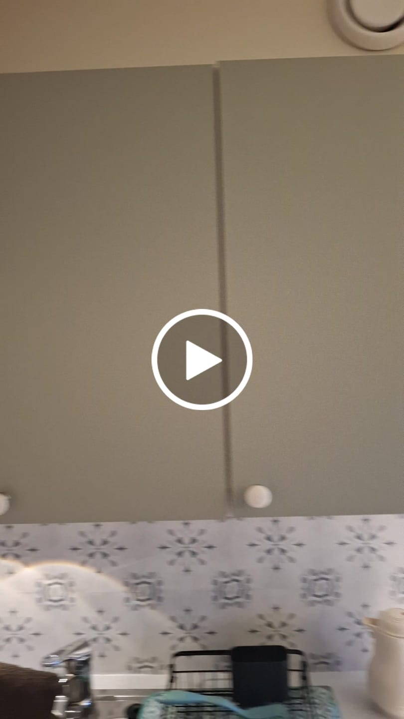Customer video review of Uni matt sage green kontaktplast