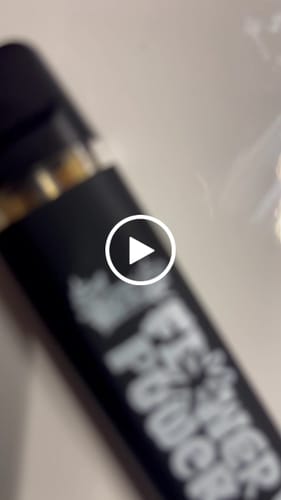 Customer video review of 🍋Flower Power Vape Lemon Superior Blend