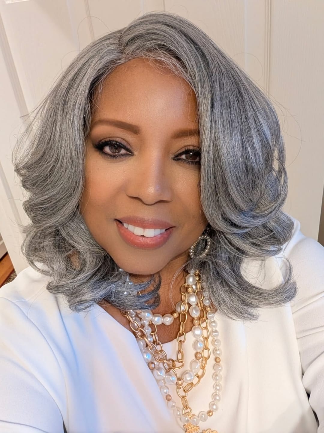 Customer photo review of Shake N Go Snatched Glueless HD 5" Deep Parting Lace Wig - ROLLER SET
