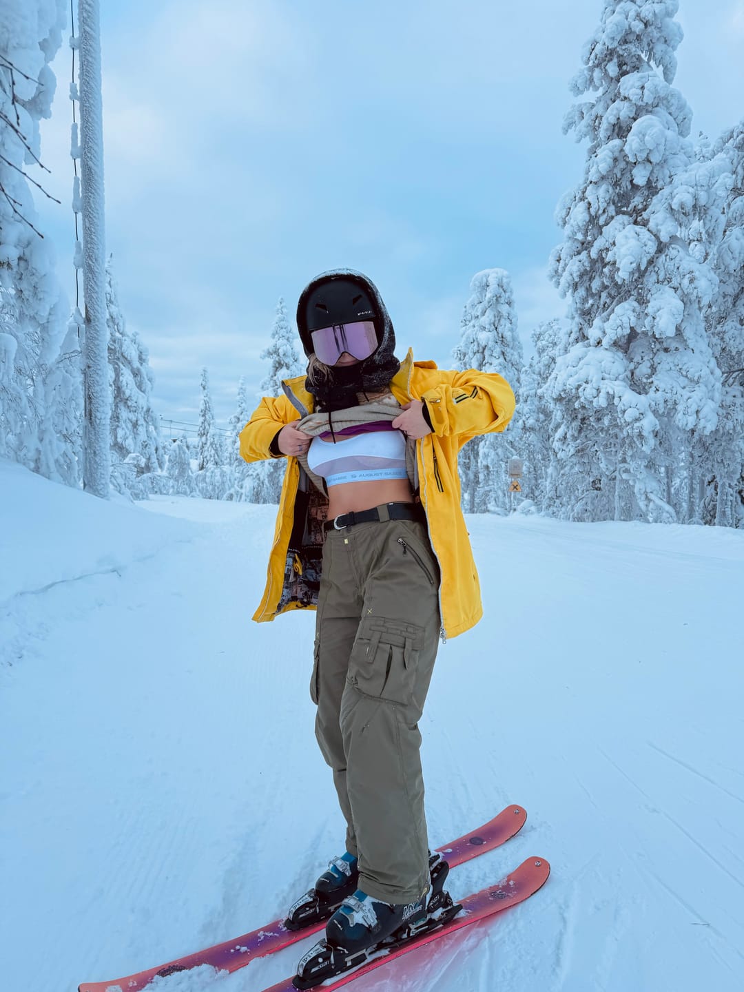 Customer photo review of UUS! Sabbe Bralette, valge