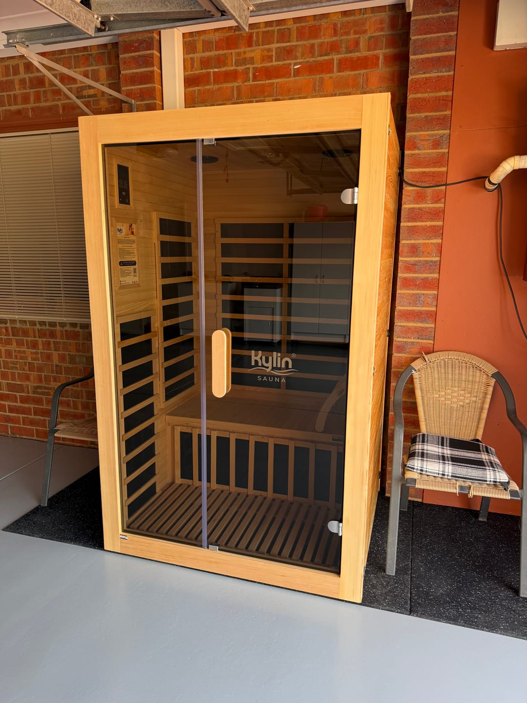 Customer photo review of Kylin Low EMF Carbon Infrared Sauna Room 2 Person H6203 (Floor Heater included)