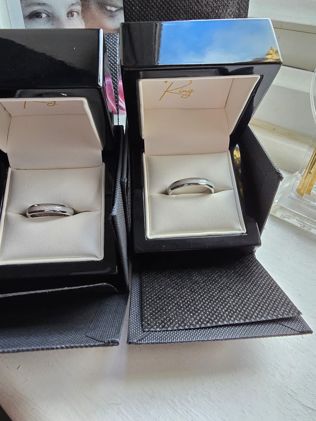 Customer photo review of The White Gold White Opal Wonder Ring Set