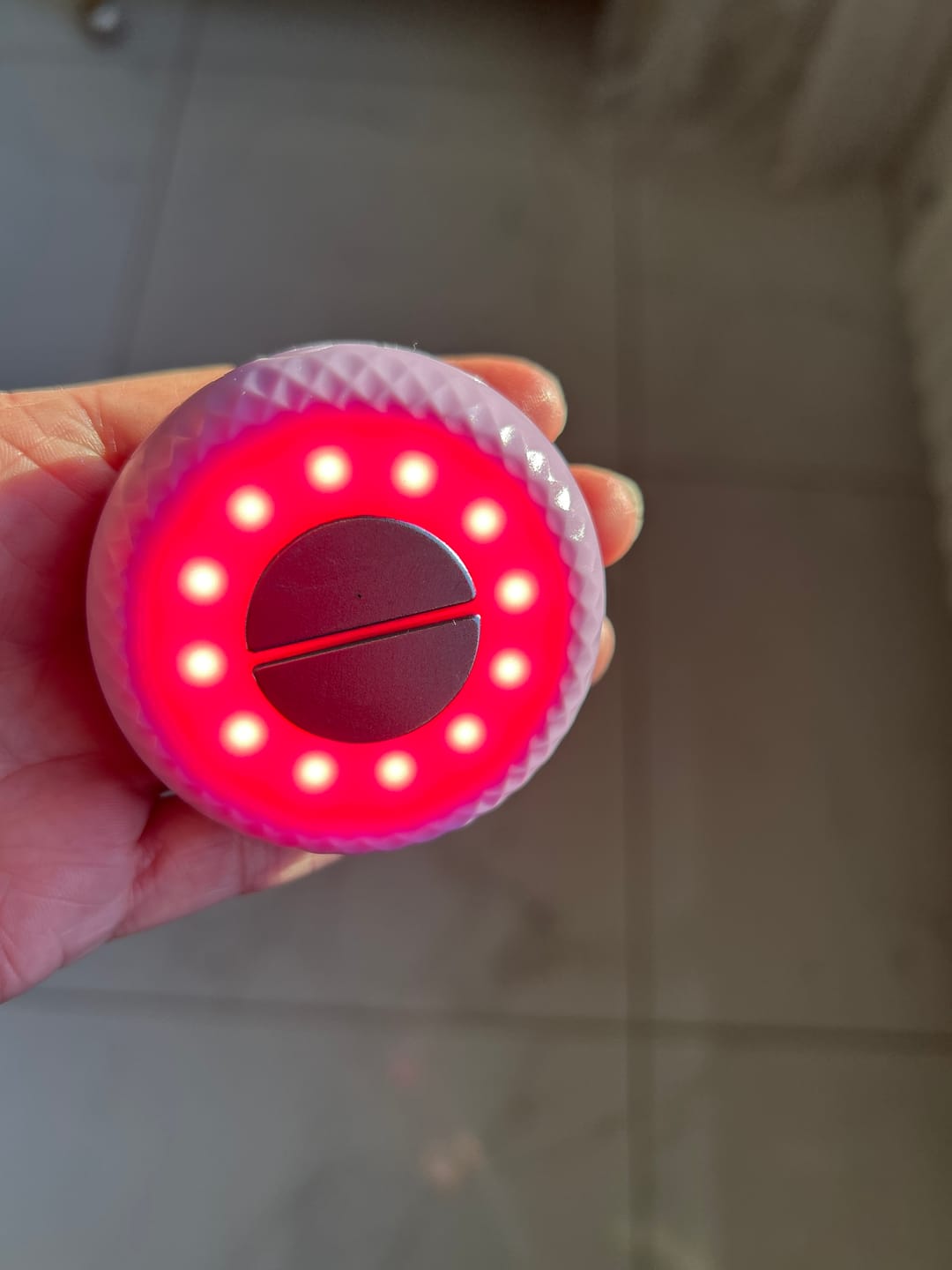 Customer photo review of Koanna® Deepr™ ØØ5 – Red Light Face Contouring Device