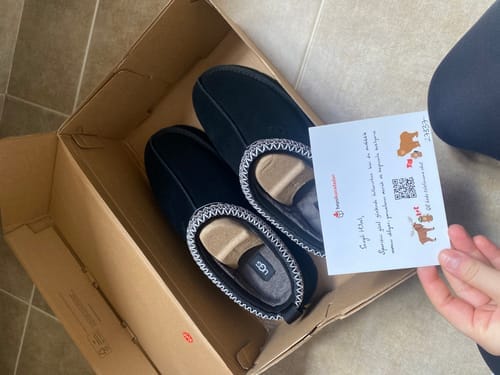 Customer photo review of UGG Women's Tazz II Black