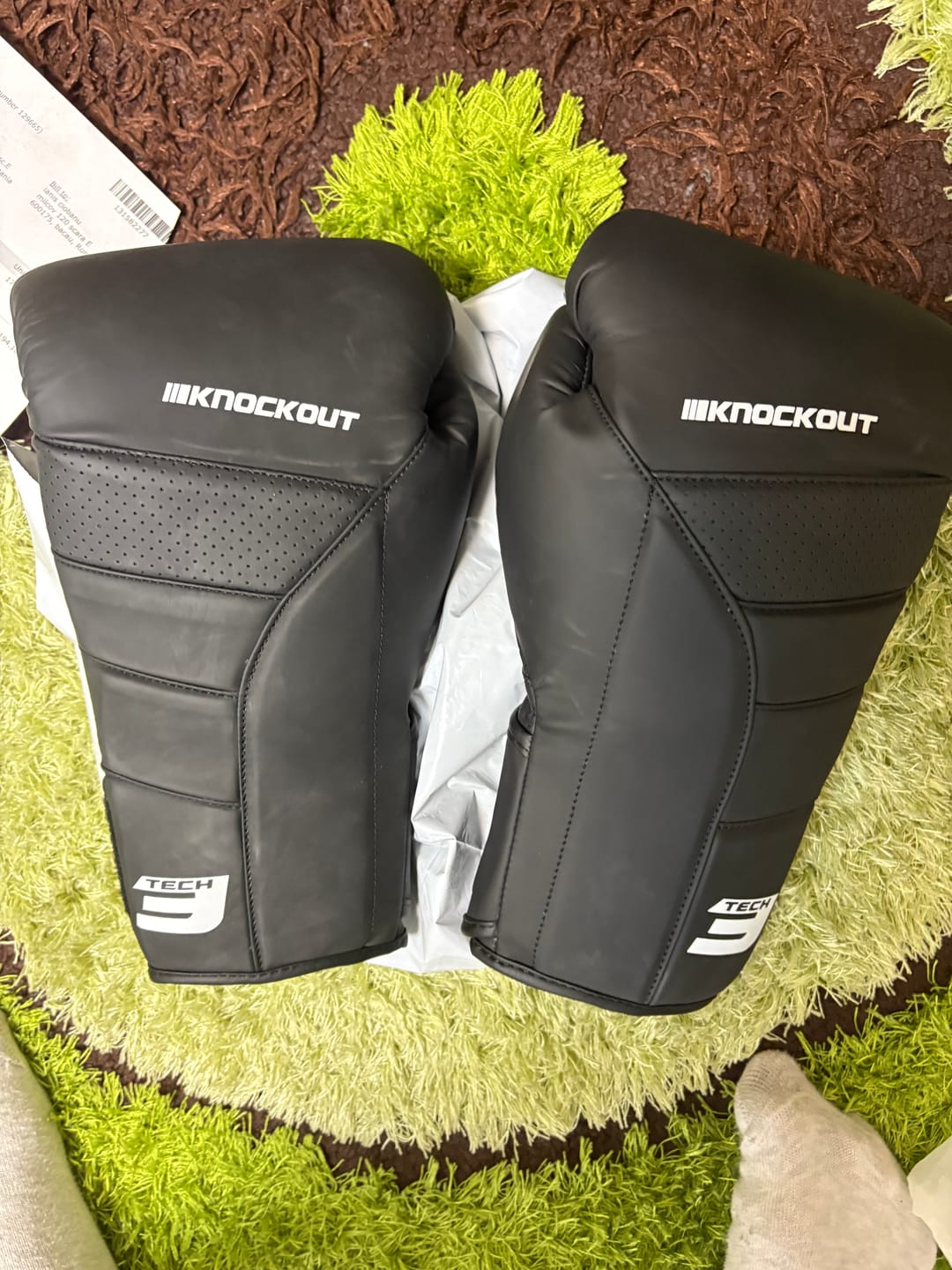 Customer photo review of Manusi Box Knockout Tech3