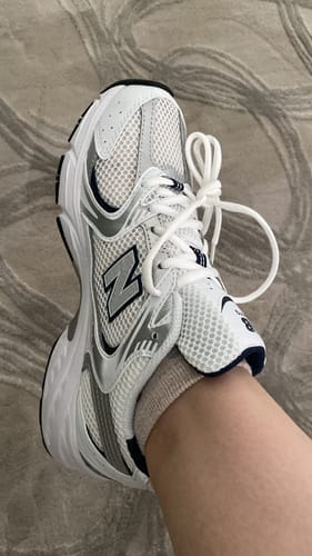 Customer photo review of New Balance 530 Indigo MR530SG