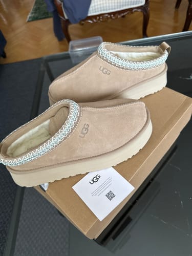 Customer photo review of UGG Women's Tazz II Sand