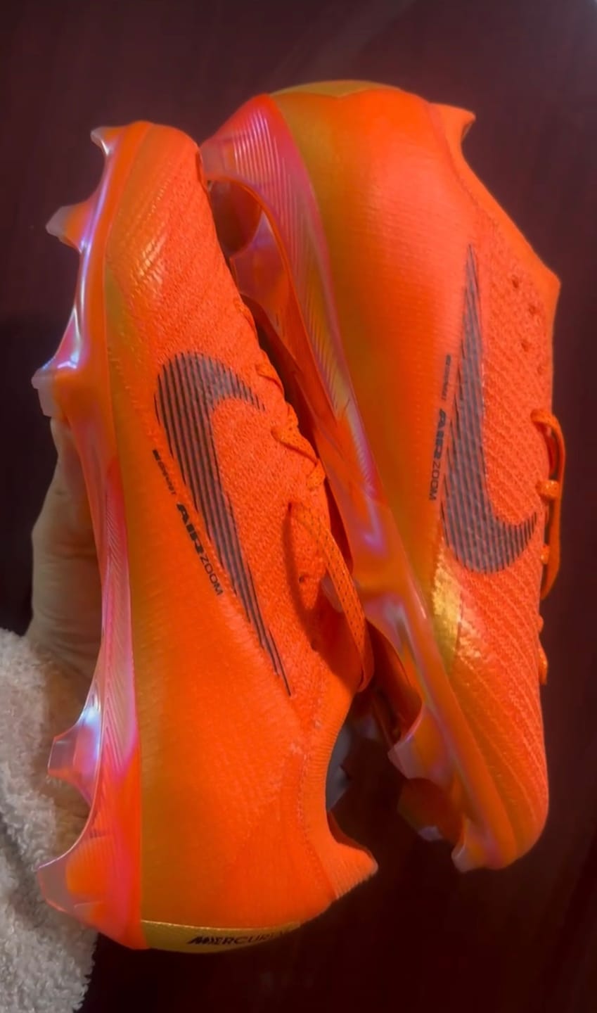 Customer photo review of Nike Mercurial Vapor 16 Déjà Vu Elite FG SE