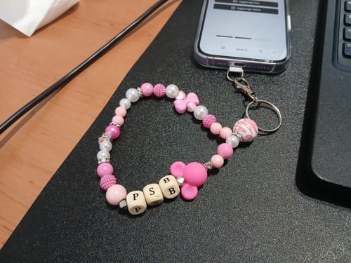 Customer photo review of Portachiavi Corto di perle fatto a mano 💝 Rosa