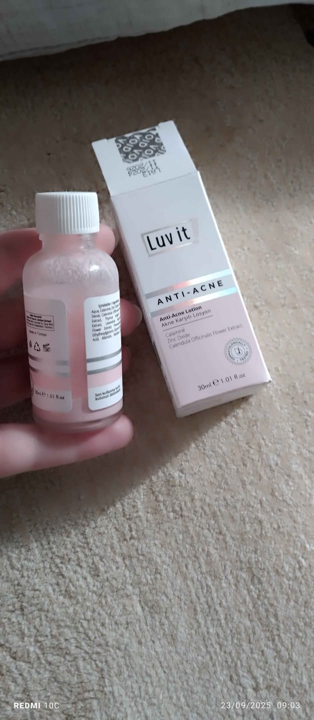 Customer photo review of Akne Karşıtı Losyon