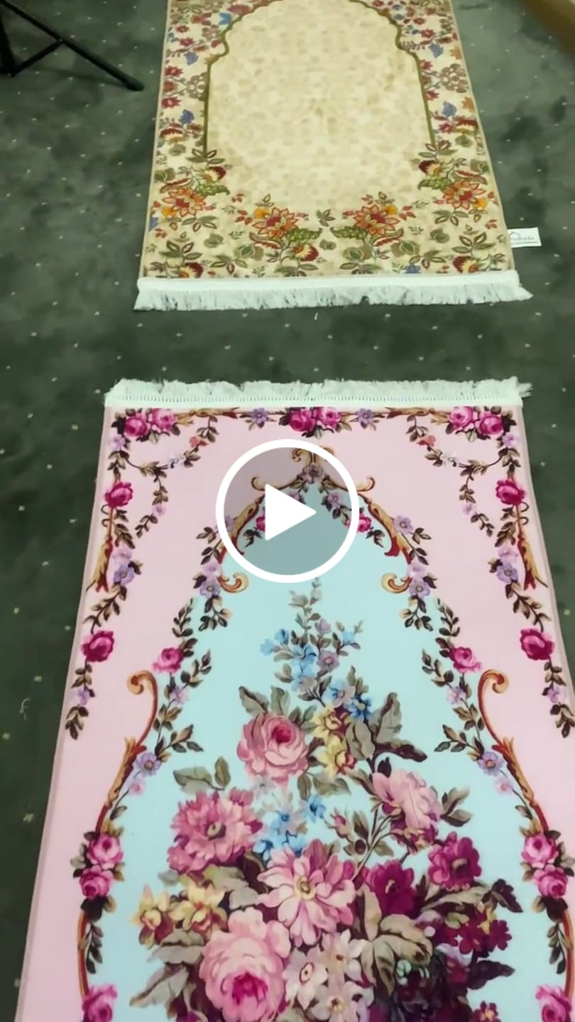 Customer video review of Rosy Rehma Padded Prayer Mat