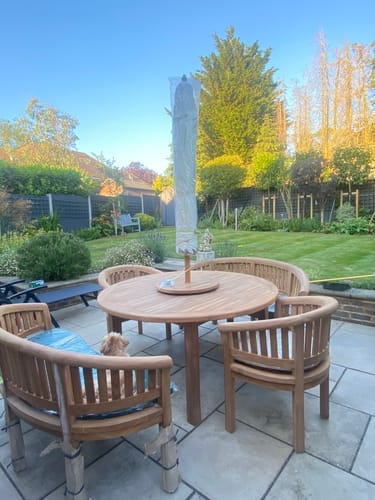 Customer photo review of Luxor 150cm Round Teak Table 4cm Table Top (2 San Francisco Benches, 2 San Francisco Chairs) Cushions included – Premium Teak Craftsmanship for Outdoor Living