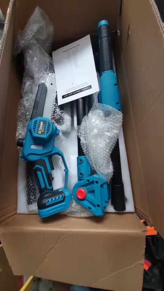 Customer photo review of 4-in-1 Cordless Telescoping Pole Saw & Pruner – Brushless (18V Compatible)