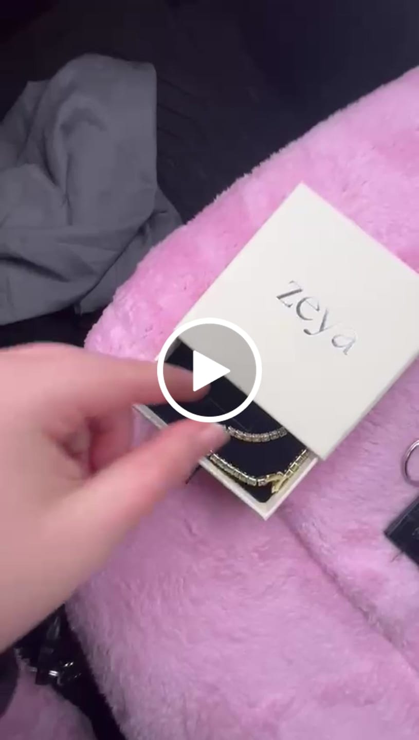 Customer video review of Round Cut Zirconia Tennis Bracelet