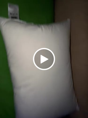Customer video review of Pernă Plume Puf