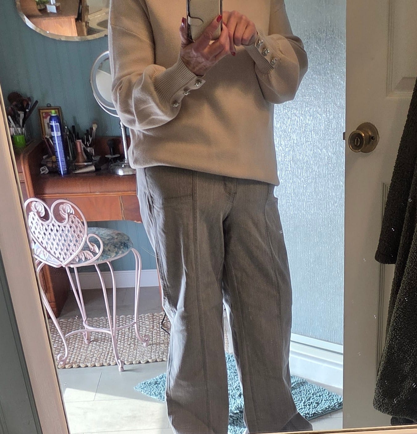 Customer photo review of Judy Blue High-Waist Light Grey Retro Wide Leg Jeans