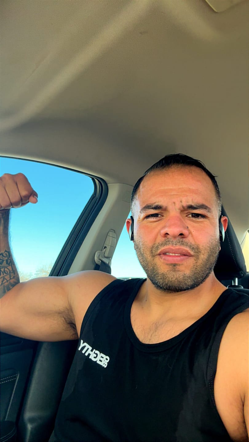 Customer photo review of 80Eighty® Classy Tank