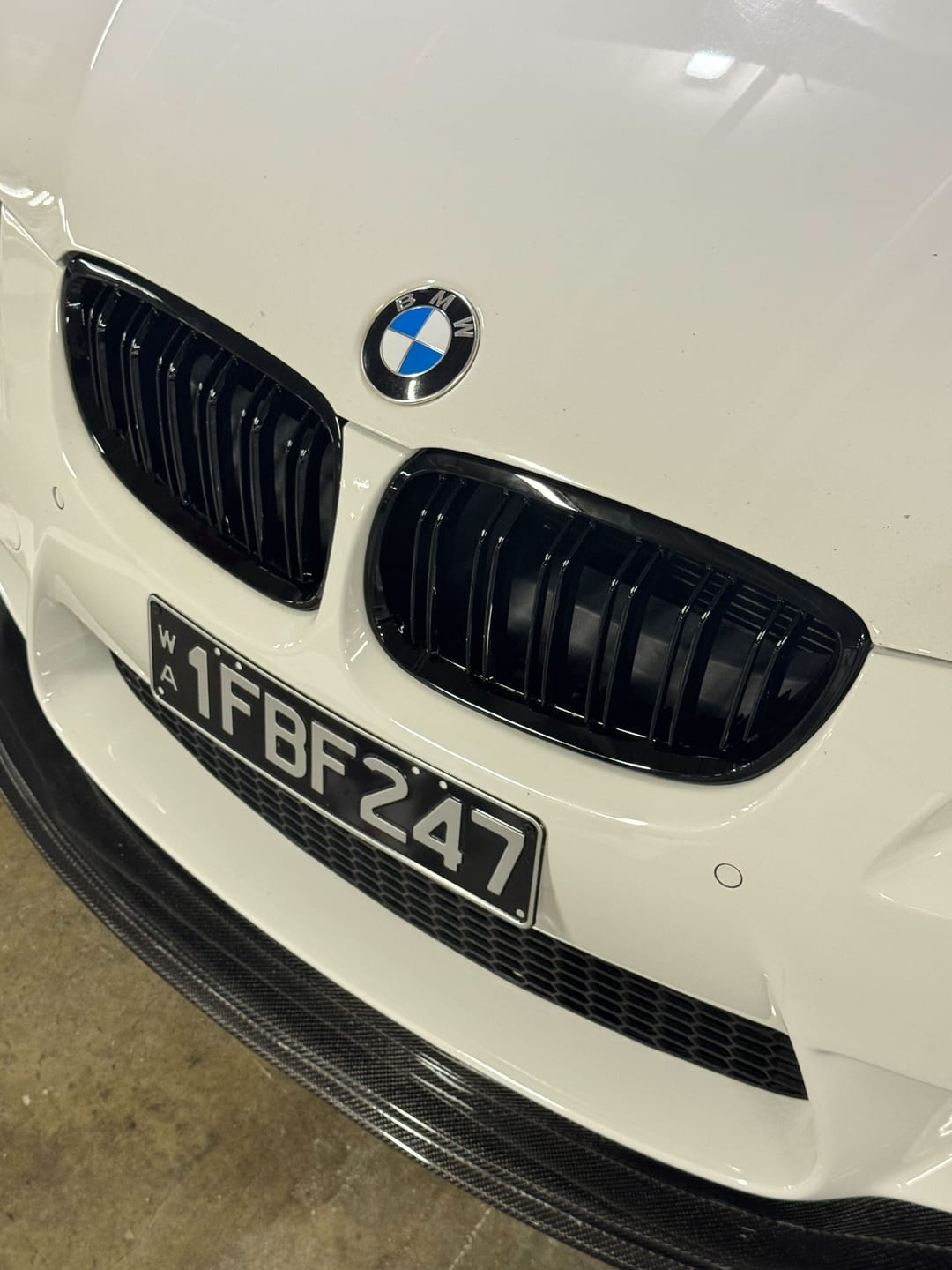 Customer photo review of ABS Gloss Black Kidney Grilles Fit For BMW【E90 E92 E93 M3】F8x M Style