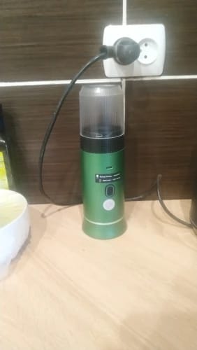 Customer photo review of Cafetera Espresso portátil eléctrica inalámbrica para coche y hogar, cafetera para acampar, cafetera de viaje en polvo con cápsula 3 en 1