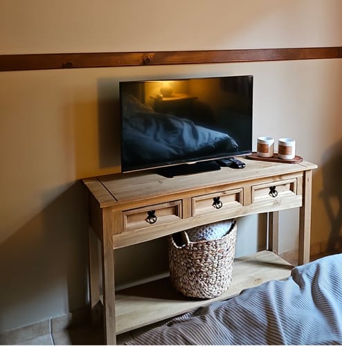 Customer photo review of Τραπέζι Κονσόλα Εισόδου Βοηθητικό Τραπέζι Μασίφ Ξύλο Πεύκο 114x34,5x73 εκ.  14005666