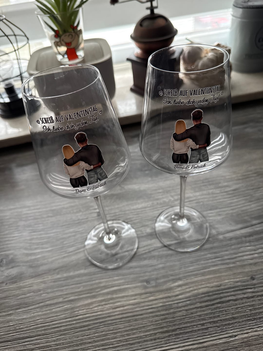 Customer photo review of Jeden Tag - Personalisiertes Weinglas für Paare zum Valentinstag
