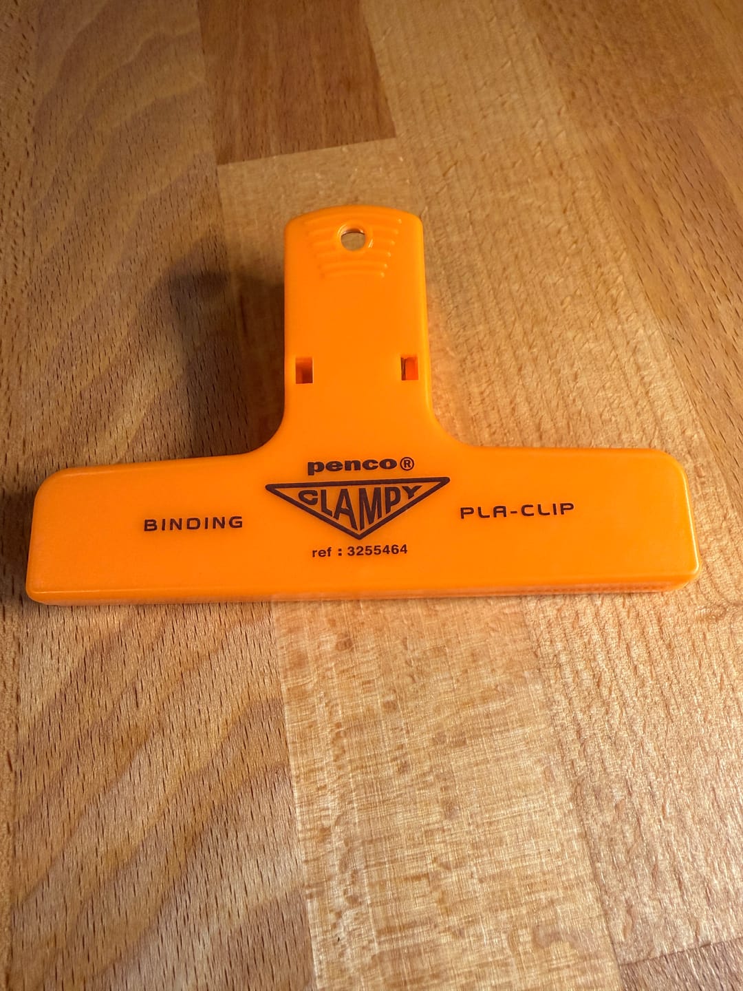 Customer photo review of Penco Papierklem PlaClip - Orange