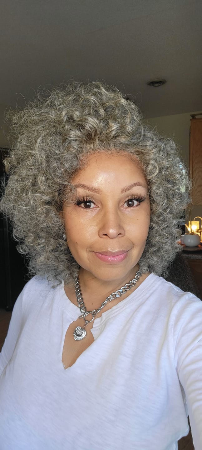 Customer photo review of Luvwin 13x4 Salt & Pepper Bouncy Curls Glueless Grey Wig 100% Human Hair