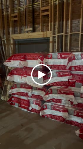 Customer video review of ROCKWOOL RXCB381525 COMFORTBATT R38 9.5 in. X 15-1/4 in. X 47 in. (19.9 SQFT)