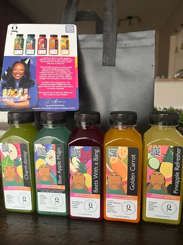 Customer photo review of The Beginner Bundle| 5 Raw Cold Pressed Juices