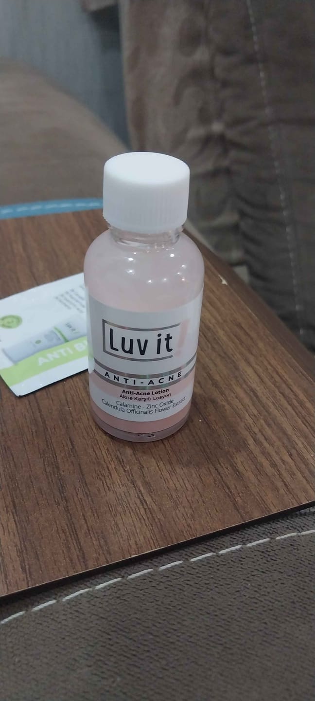 Customer photo review of Akne Karşıtı Losyon
