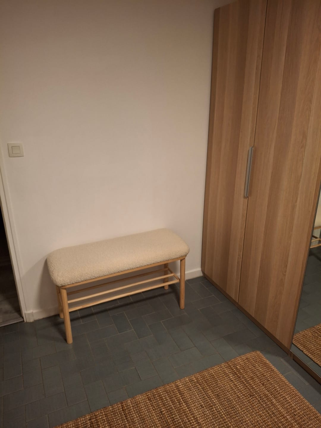 Customer photo review of ASUGI - Banc avec rangement en pin massif et bouclettes blanches