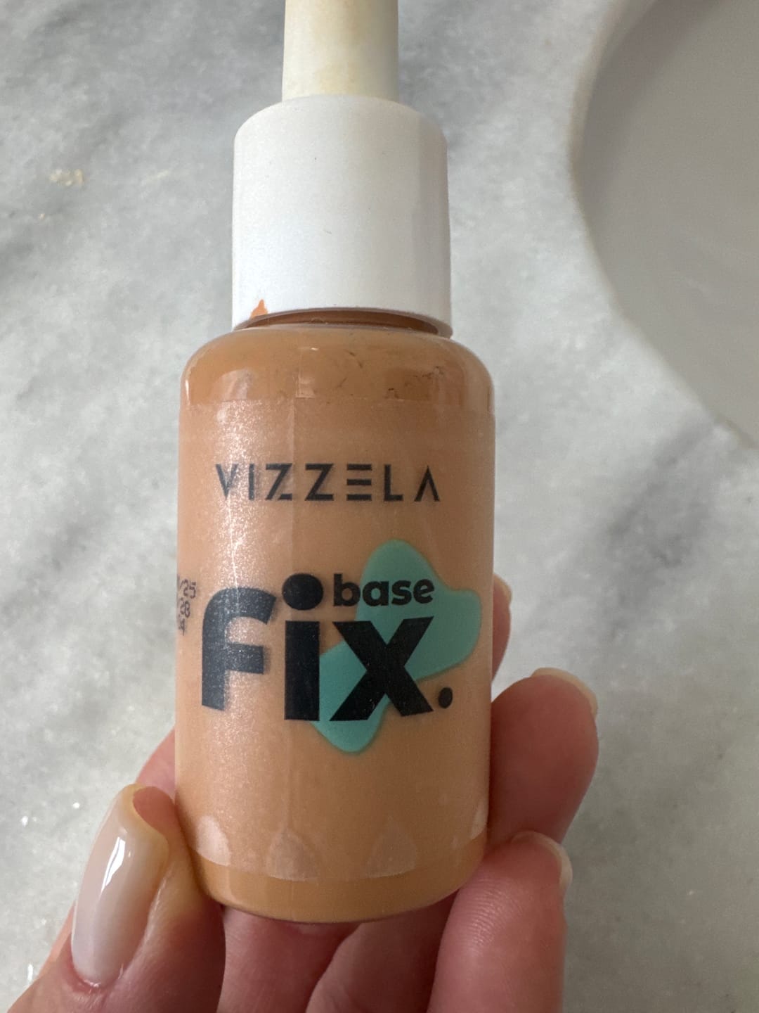 Customer photo review of Base Líquida FIX - Vizzela