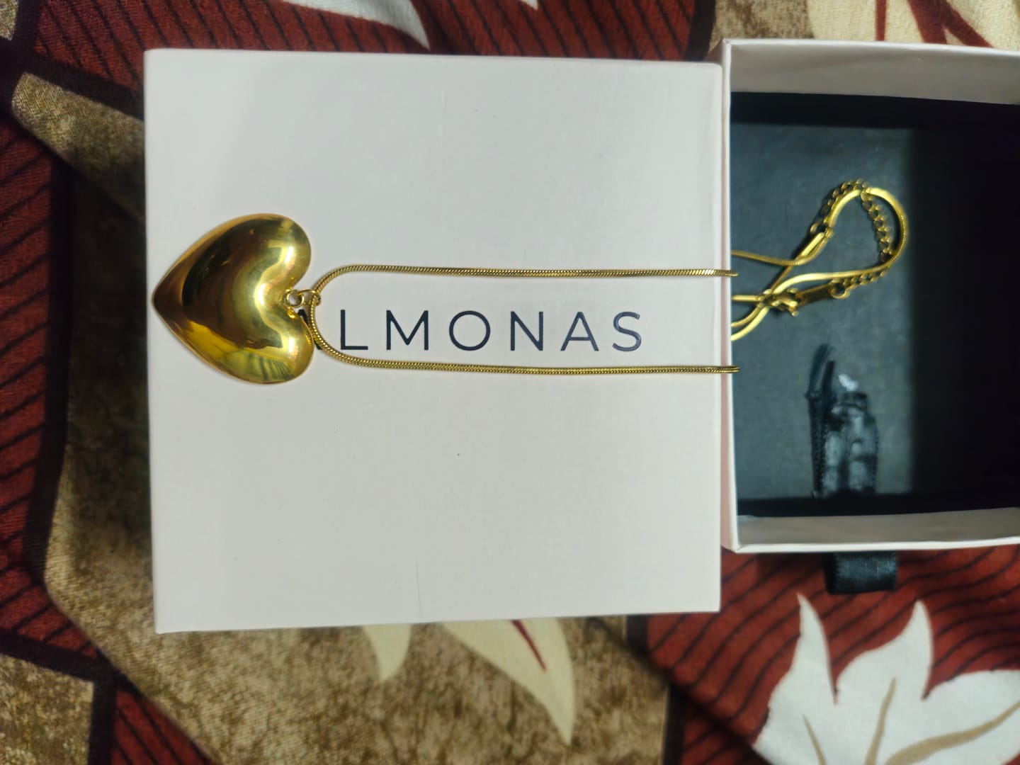 Customer photo review of Golden Heart Charm Chain Necklace