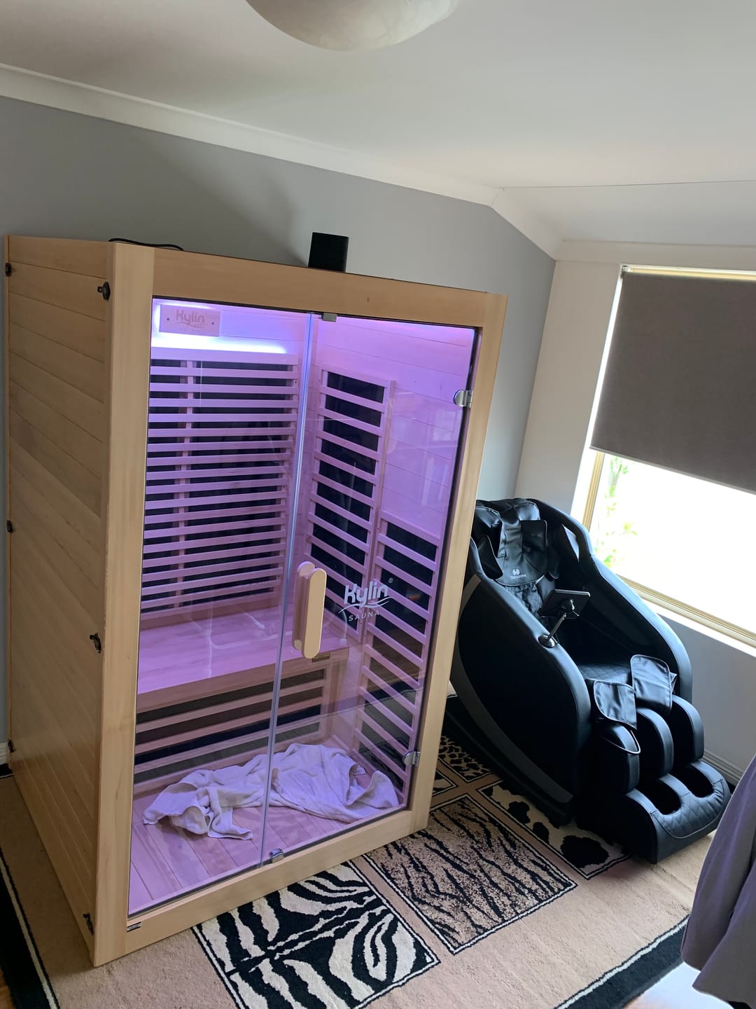Customer photo review of Kylin Low EMF Carbon Infrared Sauna 2 Person with floor heater H6201-F
