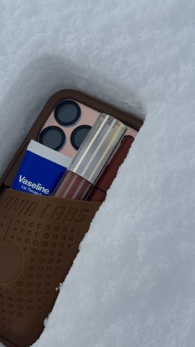 Customer photo review of iPhone 17