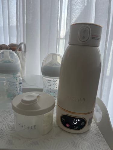 Customer photo review of Tragbarer Fläschchenwärmer + Milchpulverbox (weiß) + Schnell-Ladegerät
