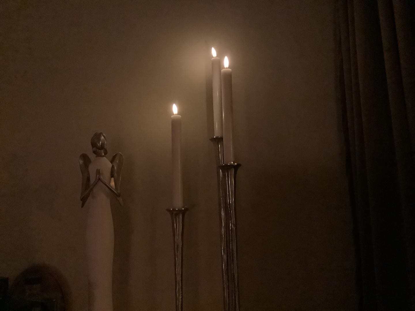 Customer photo review of LED Kronelys 2 stk, Ø 2 x 24 cm Hvid