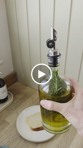 Customer video review of Round Glass Oil Bottle 500 ML