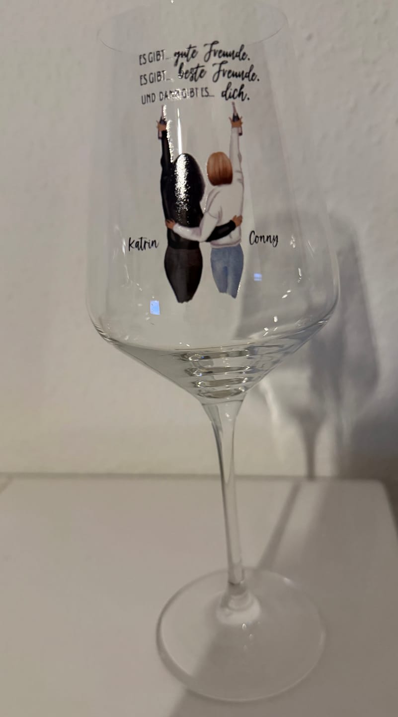 Customer photo review of Best Friends Forever - Personalisiertes Weinglas