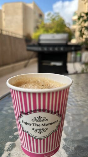 Customer photo review of Cafetera Espresso portátil eléctrica inalámbrica para coche y hogar, cafetera para acampar, cafetera de viaje en polvo con cápsula 3 en 1