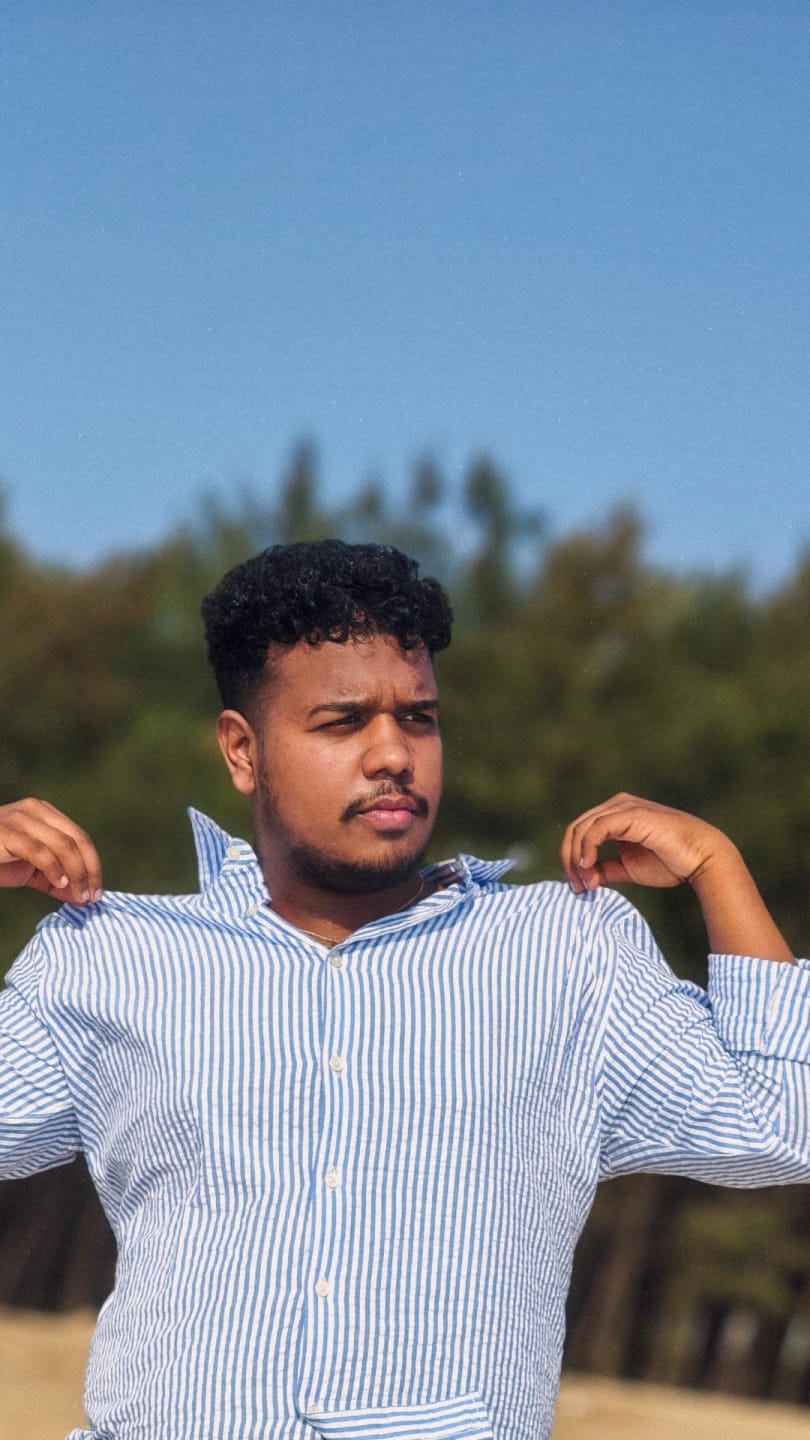 Customer photo review of Blue and White Regular fit Striped Full Sleeves Shirt