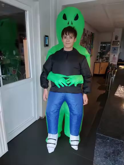 Customer photo review of Inflatable Alien Costume – Funny "Pick Me Up" Illusion Suit