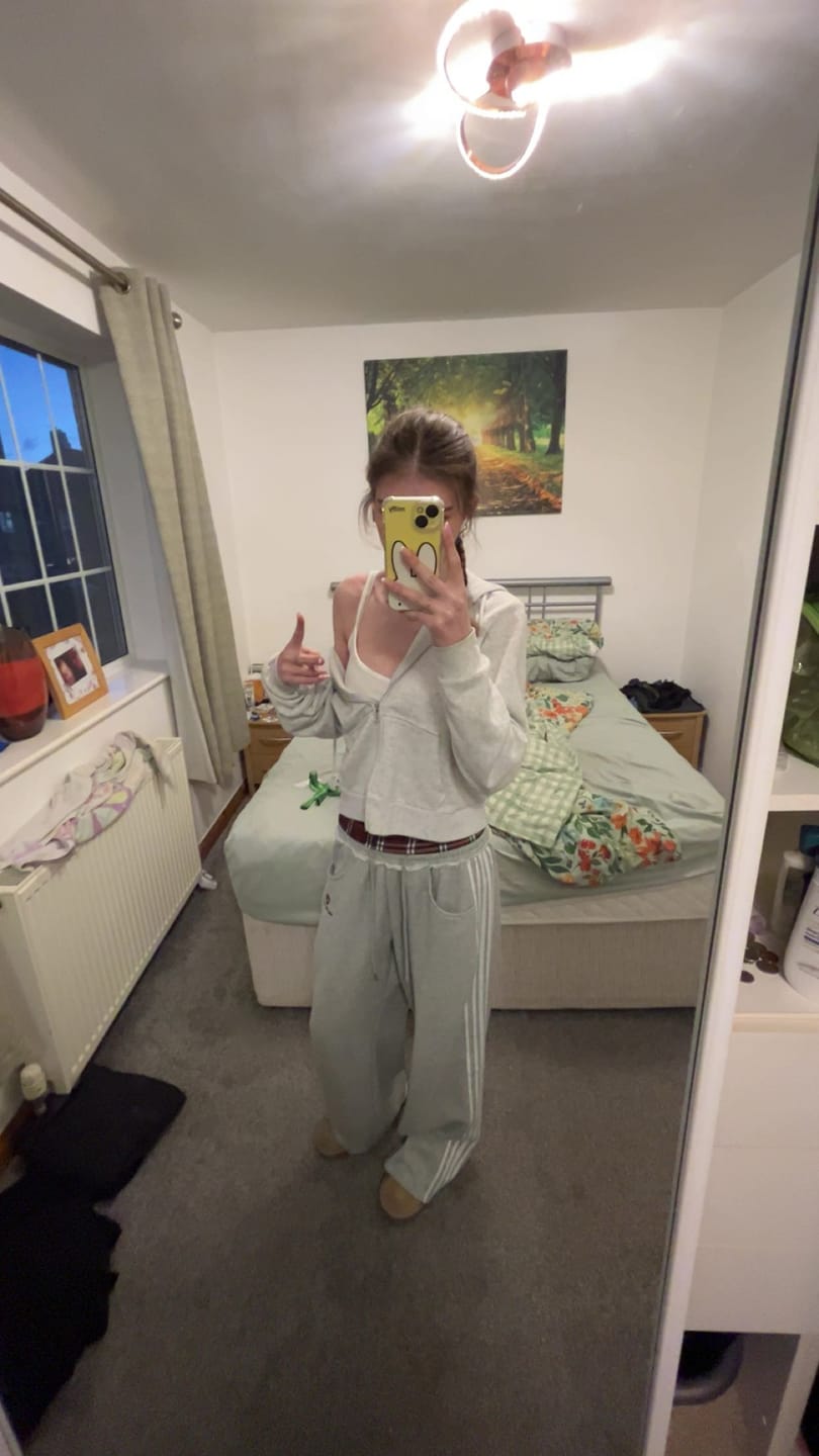 Customer photo review of Aelfric Eden Double Waist Baggy Sweatpants