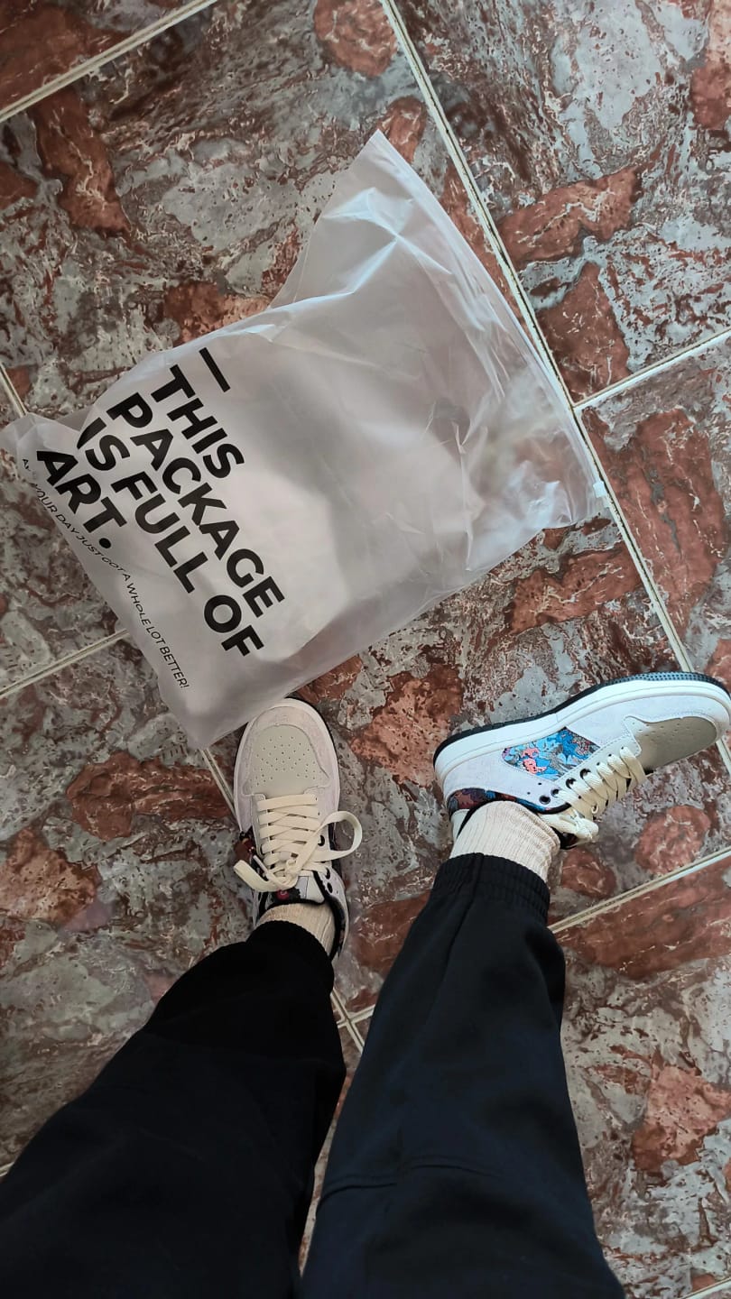 Customer photo review of Dunhuang Mythos Sneakers