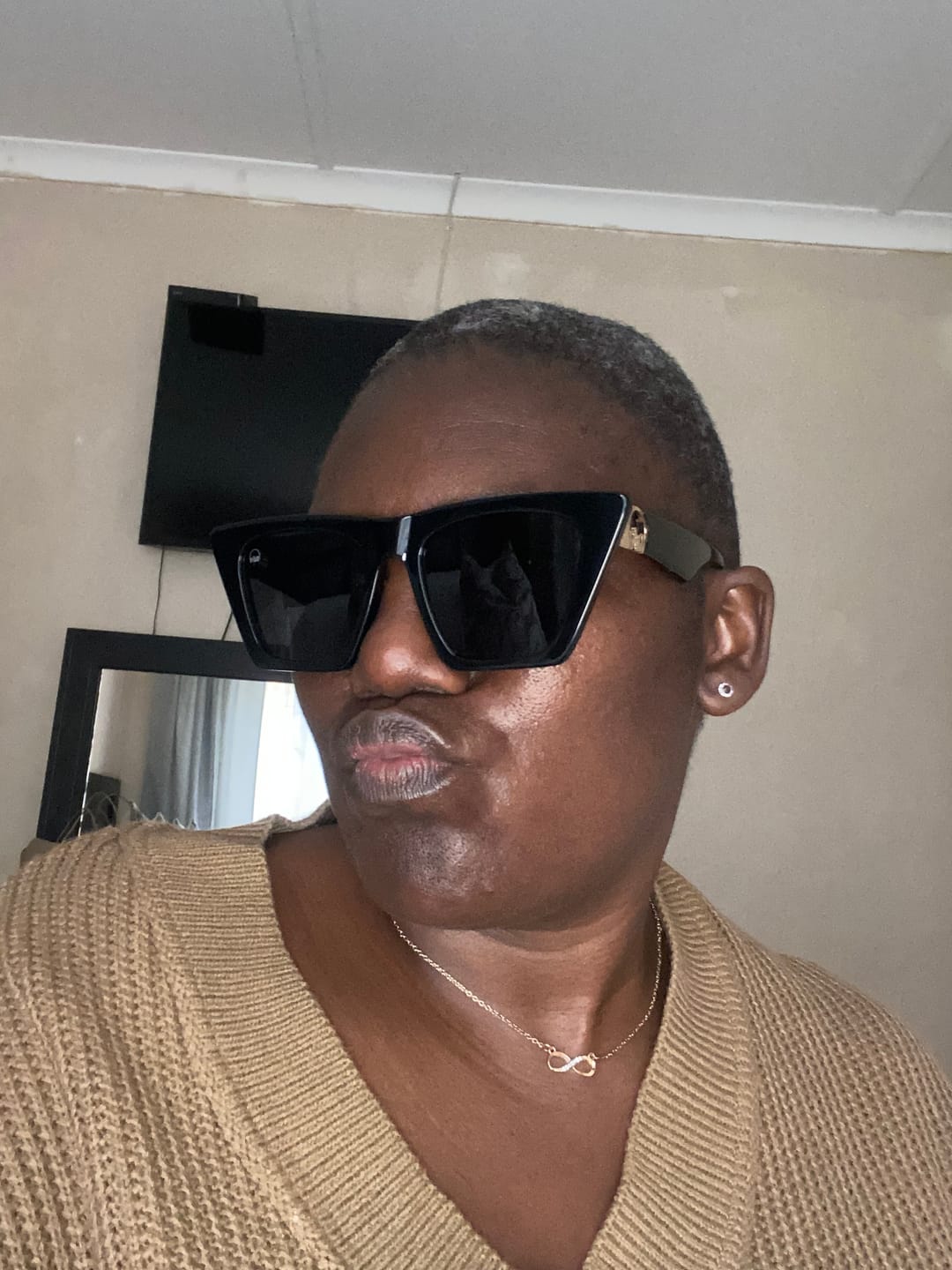 Customer photo review of Black Diva Logo Sunglasses