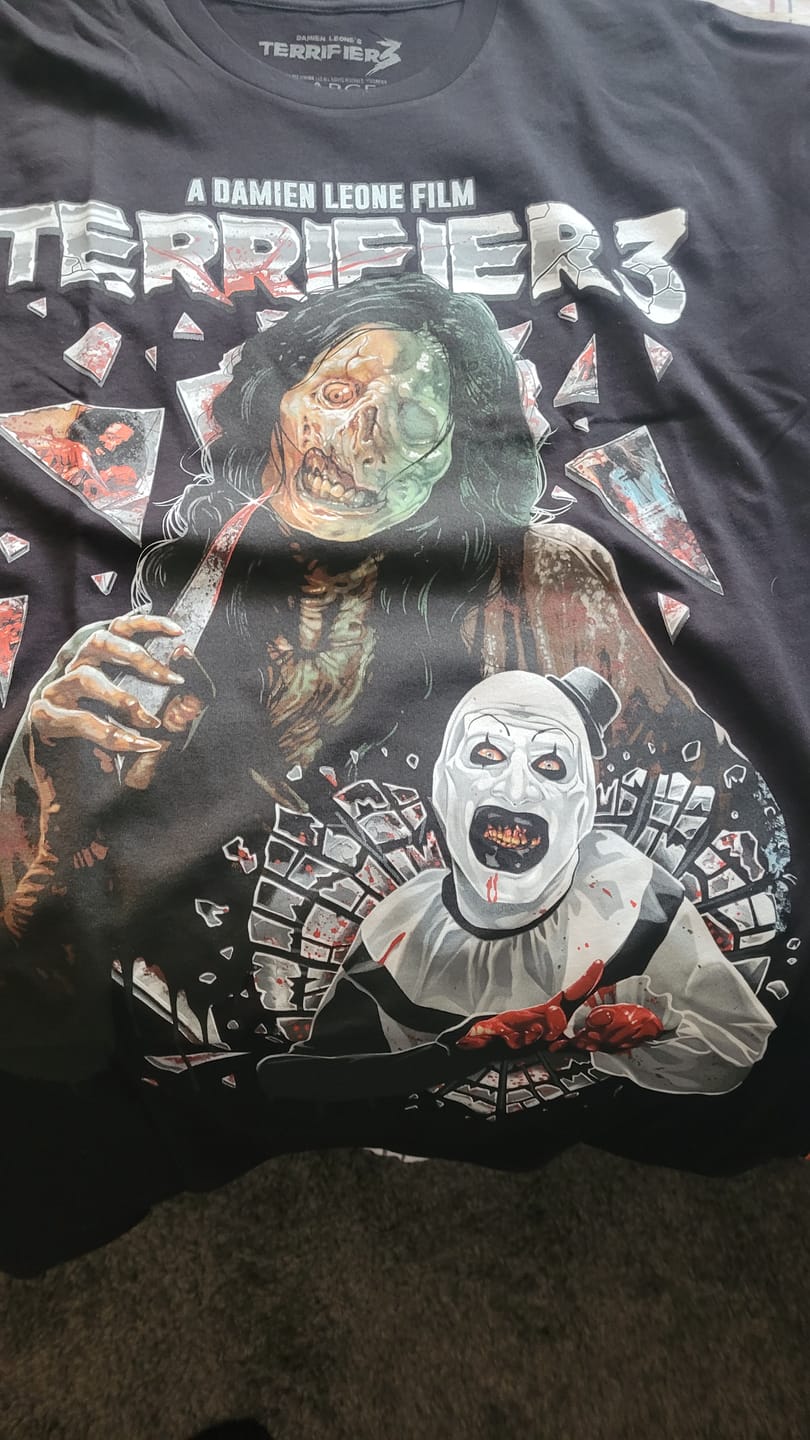 Customer photo review of Terrifier 3 Glass Act T-Shirt