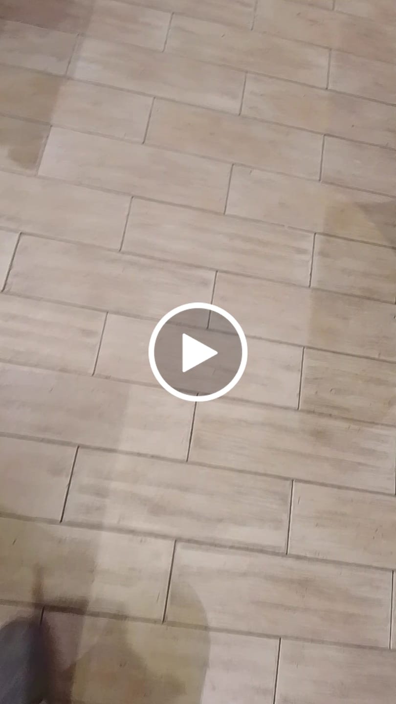 Customer video review of Haier Universal Wine Dispenser and Aerator