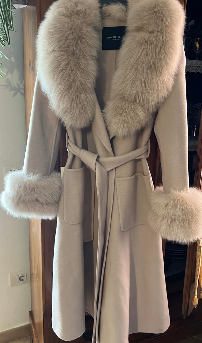 Customer photo review of Cappotto Lebonè Beige Misto Cachemire